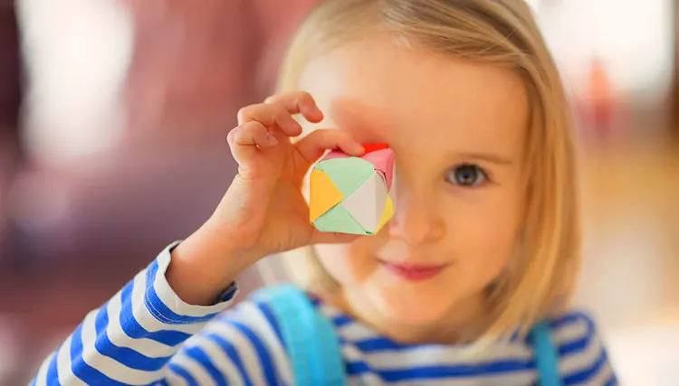 çocuk ve origami
